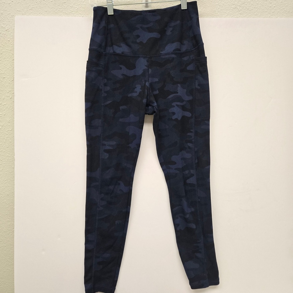Danskin Womens Navy Blue Camo High Rise Leggings Side Pockets‎ Size M 9670